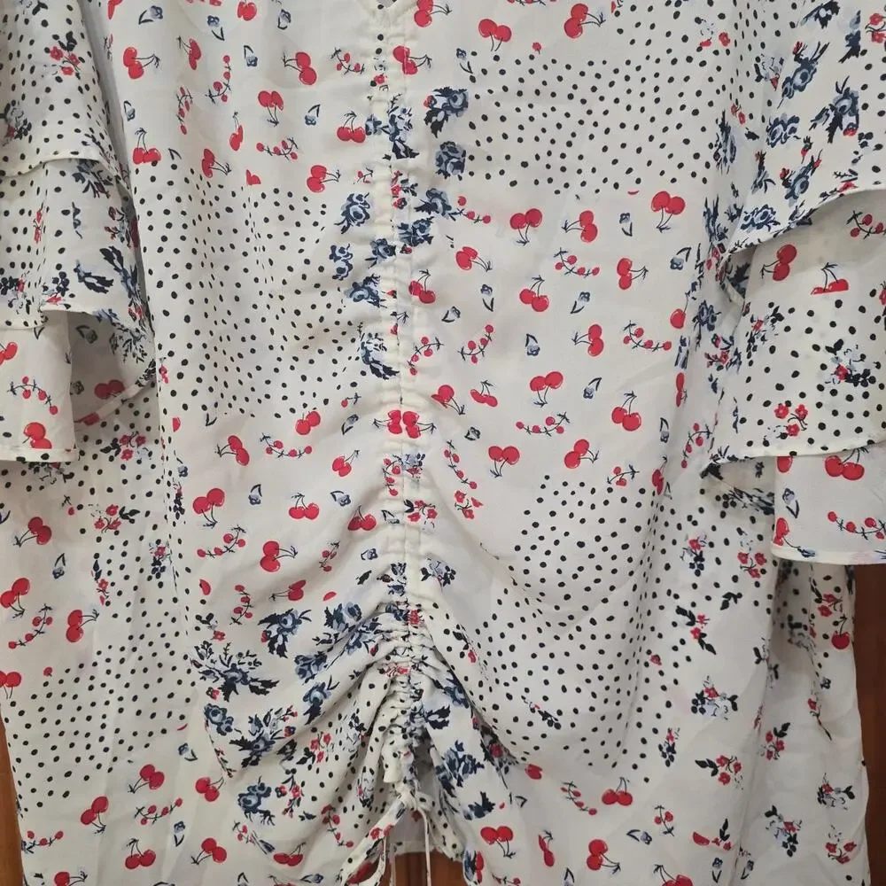 Cato Top Women's Sz XL Red White Blue Flutter Sleeve V Neck Career Preppy - Picture 3 of 4